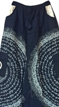 pamut, aladdin, nadrág, fekete, fehér, kör, mandala, szanszkrit, szöveg, írás, divat, trend, bő, szárú, kényelmes, egyedi, extravagáns, Nepál