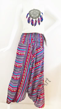 női, divat, nadrág, pink, azúr, bordó, fehér, piros, csíkos, mintás, trend, kényelmes, bő, szellős, viszkóz, egyedi, extravagáns, különleges, bohém, Thaiföld