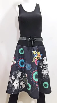 női, vastag, meleg, őszi, téli, térdszoknya, övvel, kék, piros, fekete, szürke, fehér, mandala, pötty, virág, patchwork, mintás, trend, divat, egyedi, bohém, extravagáns, egzotikus 