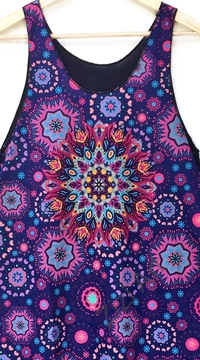 fekete, narancs, kék, lila. piros, színes, mandala, hamsa, mintás, ujjatlan, pamut, felső, női, divat, trend, nyári, sportos, elegáns, bohém, extravagáns