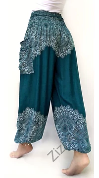 női, divat, zöld, fehér, mandala,  bordűrminta, mintás, bő, viszkóz, nadrág, színes, trend, kényelmes, szellős, egyedi, extravagáns, különleges, bohém, jázmin, Thaiföld, nagy méret, extra méretezés, plus size