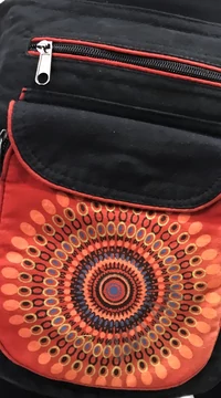 övtáska, egyedi, pamut, textil, táska, mandala, mintás, színes, piros, fekete, kiegészítő, trend. női, férfi divat
