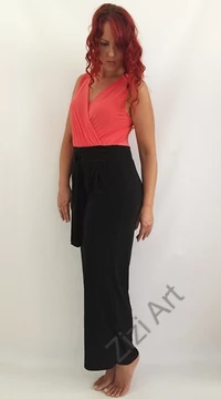 női, divat, lazac, narancs, fekete, zsebes, bőszárú, overál, nadrág, lezser, trend, kényelmes, szellős, egyedi, extravagáns, különleges, bohém, olasz