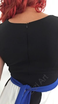 kék, fekete, fehér, virágos, rózsás, pöttyös, mintás, alkalmi, hosszú, elegáns, ujjatlan, karcsúsított, ruha, tavasz, nyári, ősz, tél, színes, egzotikus, különleges, női, divat, trend, webshop