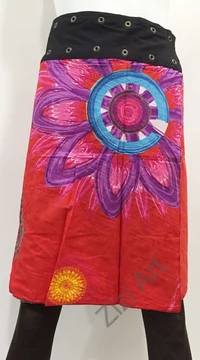 női, térd, szoknya, fekete, piros, kék, kiwi, zöld, narancs, pink, színes, virágos, csíkos, mandala, kétoldalas, női, szoknya, trend, divat, egyedi, bohém, extravagáns, egzotikus, pamut, vászon, Nepál
