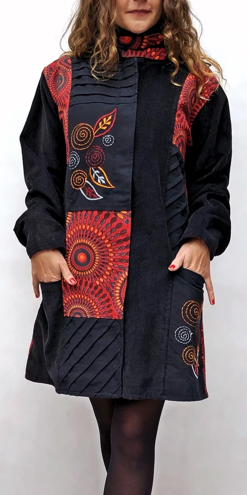 bársony, ujjú, színes, mandalás, meleg, hosszított, mandala, fekete, kék, piros, kabát, polár, bélelt, tél, ősz, elegáns, egyedi, cipzár, Nepál, állónyak, rátét, egzotikus, rövid, kabát, hímzett