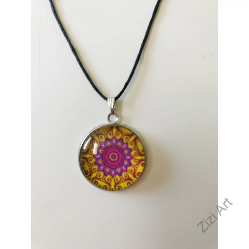 kerek, mandala, csipke-mandala,antiallergén, fém, nyaklánc, medál, sárga, lila, ezüst színű, női, kiegészítő, divat, trend, bohém, extravagáns, egyedi, egzotikus, domború